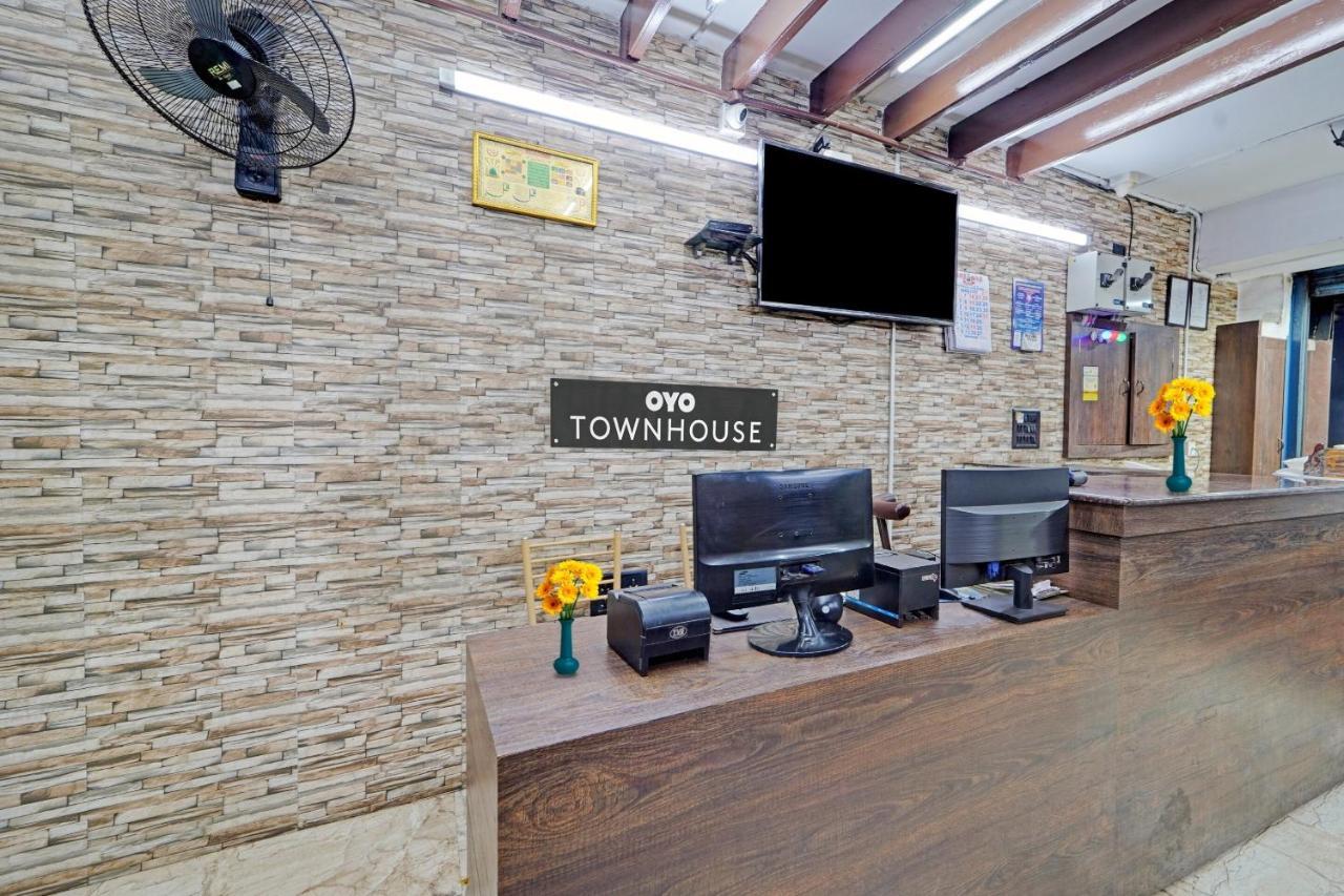 Super Townhouse 1096 Hotel Redfox Nungambakkam Near Apollo & Shankar Nethralaya Hospital Chennai Exterior photo