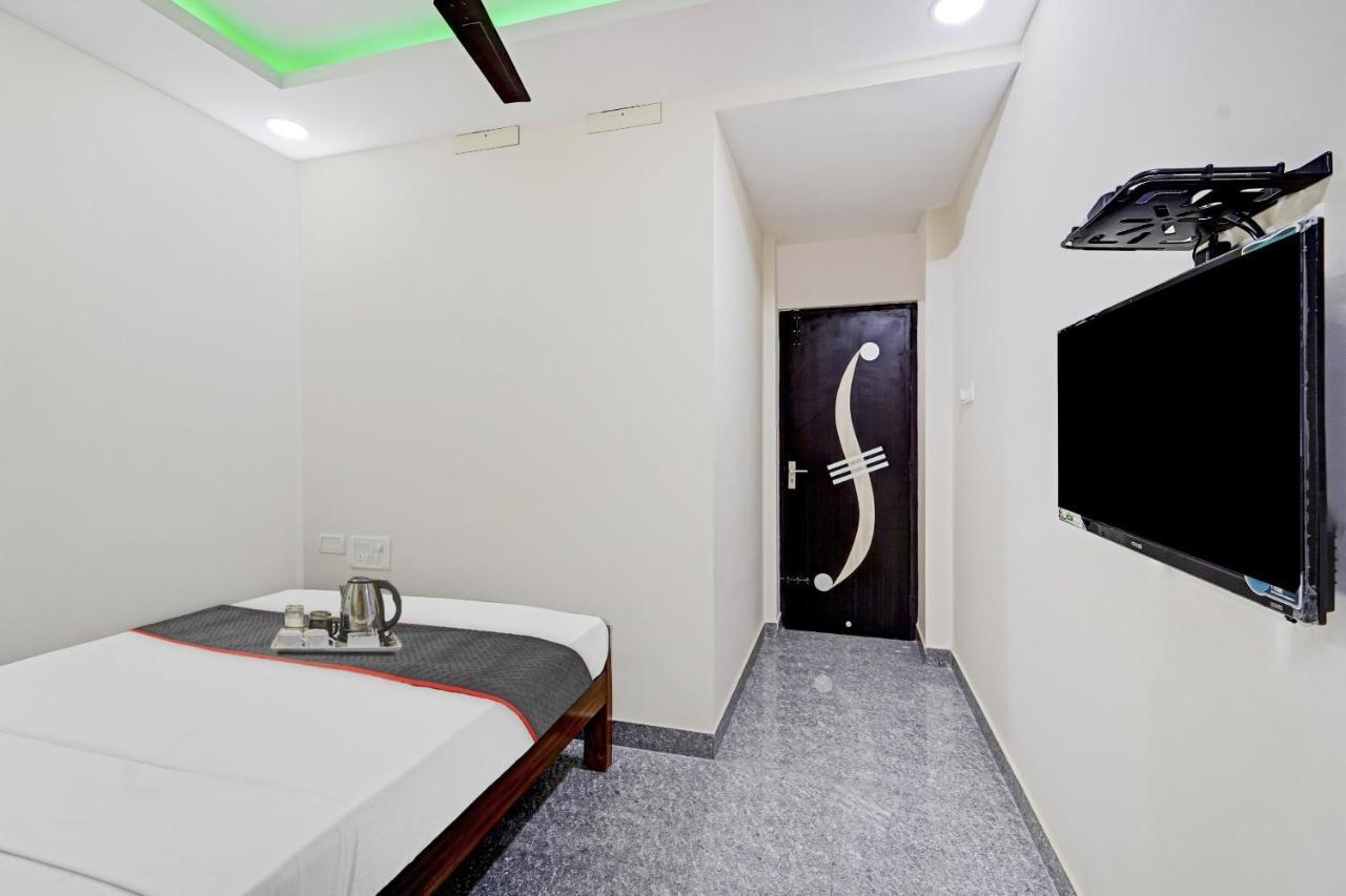 Super Townhouse 1096 Hotel Redfox Nungambakkam Near Apollo & Shankar Nethralaya Hospital Chennai Exterior photo